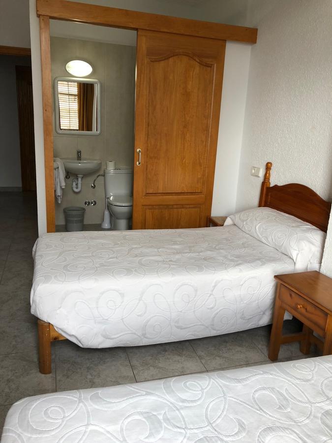 Casa De Huespedes El Almendro Hotell Ibiza by Eksteriør bilde