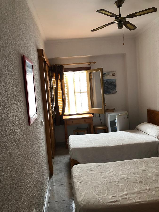 Casa De Huespedes El Almendro Hotell Ibiza by Eksteriør bilde